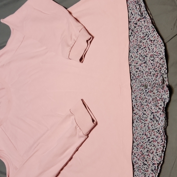 𝅺ruff Hewn open shoulder top - Picture 2 of 3